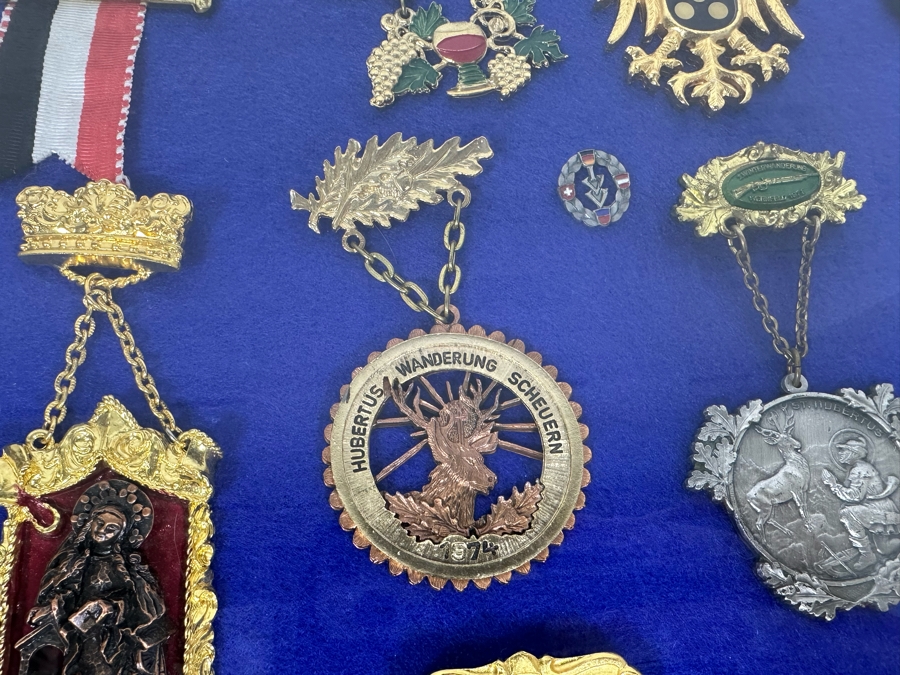 Vintage 1970s German Volksmarch Volkswanderung Medals Nicely Displayed In A Shadowbox Frame 21 X 17 [Photo 17]
