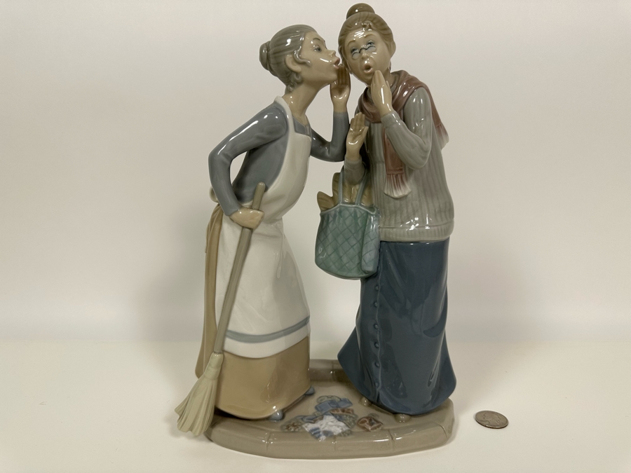 Lladro 'The Gossips' Porcelain Figurine 12H  [Photo 3]