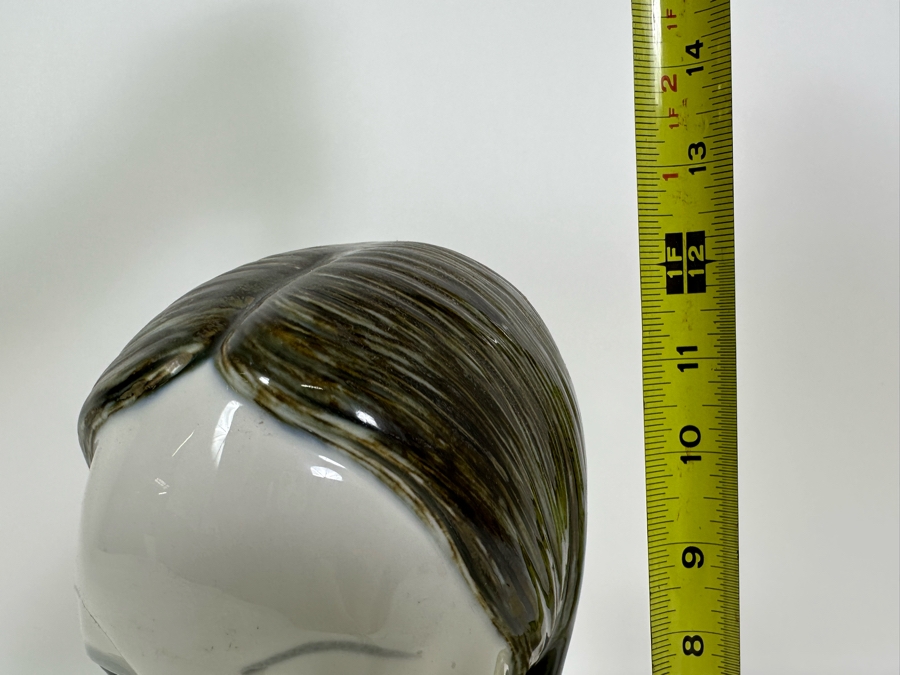 Lladro 'The Woman' Porcelain Figurine 12.5H [Photo 14]