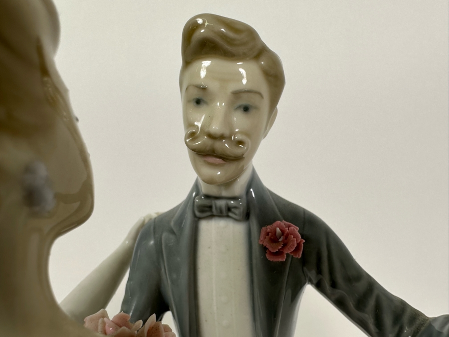 Lladro 'Anniversary Waltz' Dancing Couple Porcelain Figurine 12.5H [Photo 9]