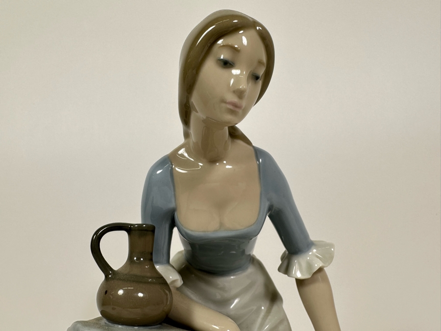 Nao by Lladro Girl with Water Barrels Porcelain Figurine 13.5H [Photo 6]