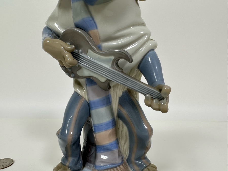 Lladro 'Dog Playing Guitar' Porcelain Figurine with Box 9H [Photo 9]