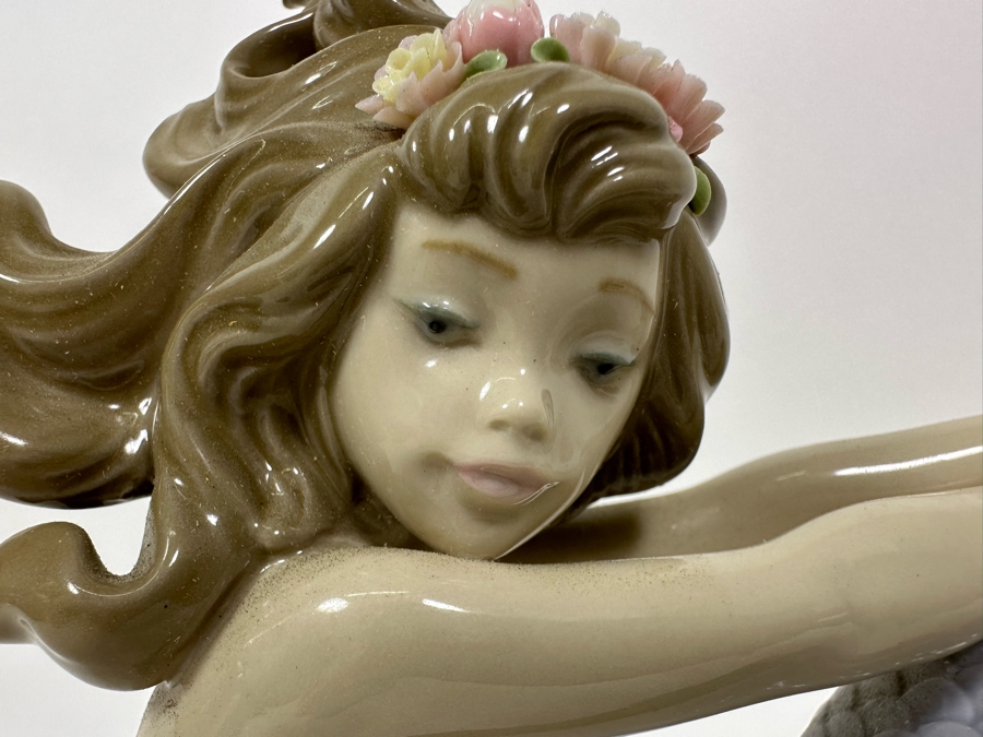 Lladro 'Illusion Mermaid' Porcelain Figurine with Box 6.5H [Photo 6]