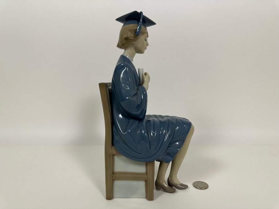 Lladro 'Girl Graduate' Porcelain Figurine with Box 10.5H [Photo 6]