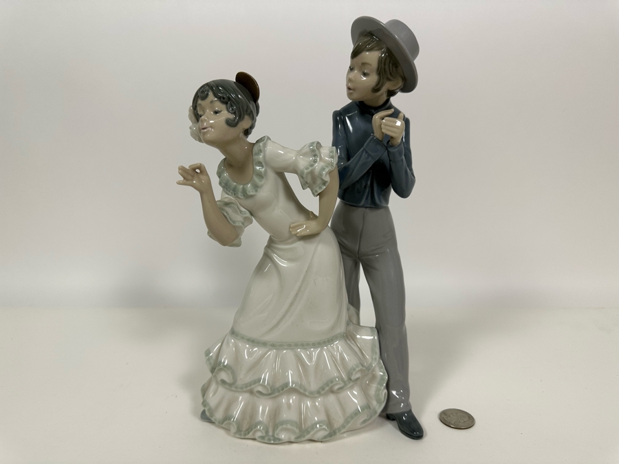 Nao by Lladro Gypsy Group Flamenco Dancing Couple Porcelain Figurine 10.5H [Photo 3]