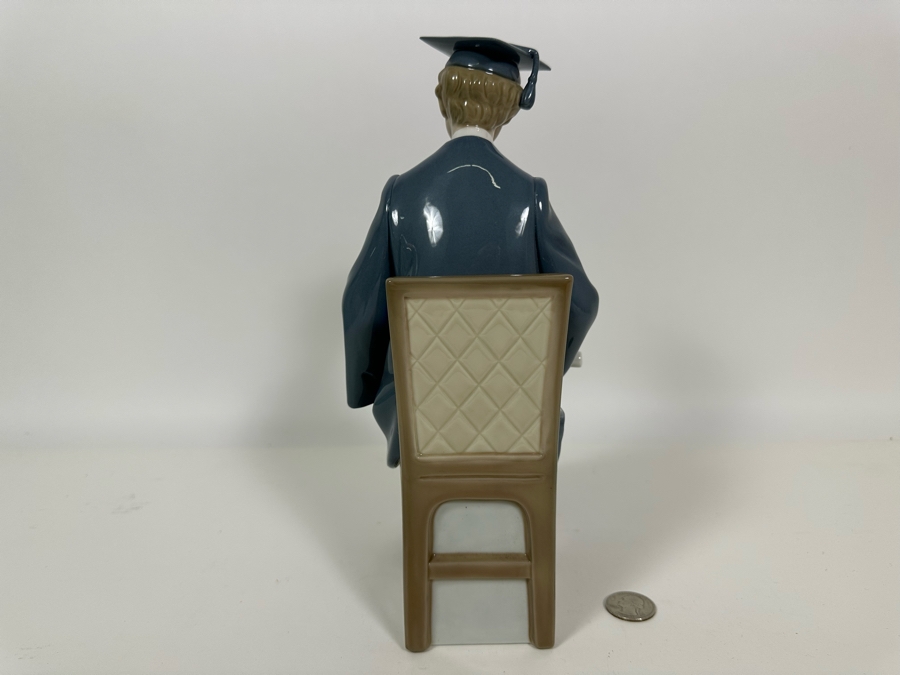 Lladro 'Boy Graduate' Porcelain Figurine 11H [Photo 7]
