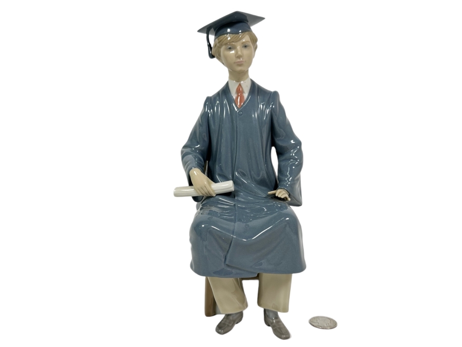 Lladro 'Boy Graduate' Porcelain Figurine 11H [Photo 1]