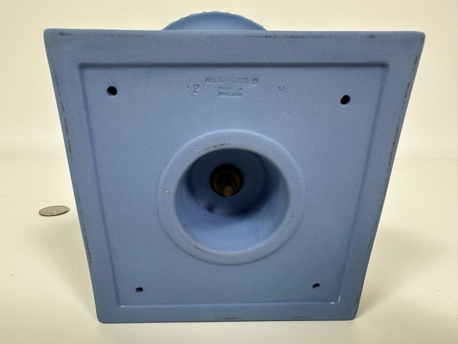 Vintage Wedgwood Blue Jasperware Campagna Lidded Urn Pedestal Vase with White Bas-Relief and Sacrificial Characters 12H [Photo 13]