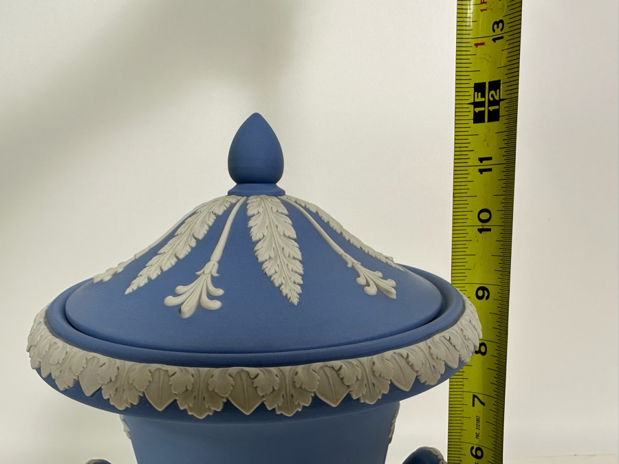 Vintage Wedgwood Blue Jasperware Campagna Lidded Urn Pedestal Vase with White Bas-Relief and Sacrificial Characters 12H [Photo 16]
