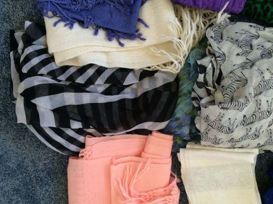 Scarf Lot [Photo 5]