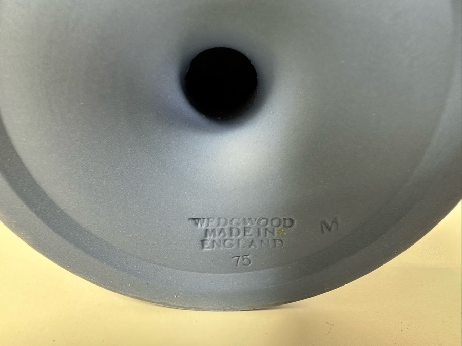 Vintage Wedgwood Jasperware Pale Blue Arcadian Vase and Vase with Boxes 7.5H [Photo 9]