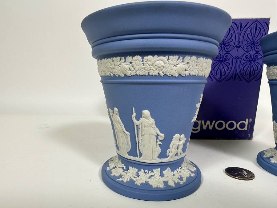 Vintage Wedgwood Jasperware Pale Blue Flower Vase and Grid with Boxes 5H [Photo 7]