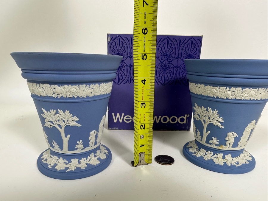 Vintage Wedgwood Jasperware Pale Blue Flower Vase and Grid with Boxes 5H [Photo 13]