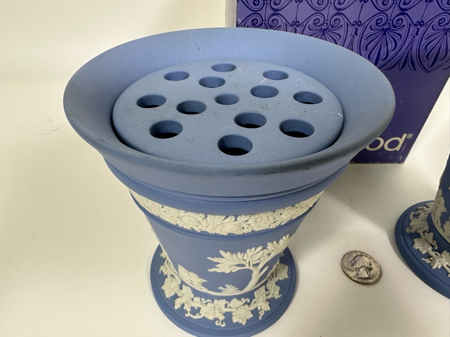 Vintage Wedgwood Jasperware Pale Blue Flower Vase and Grid with Boxes 5H [Photo 9]
