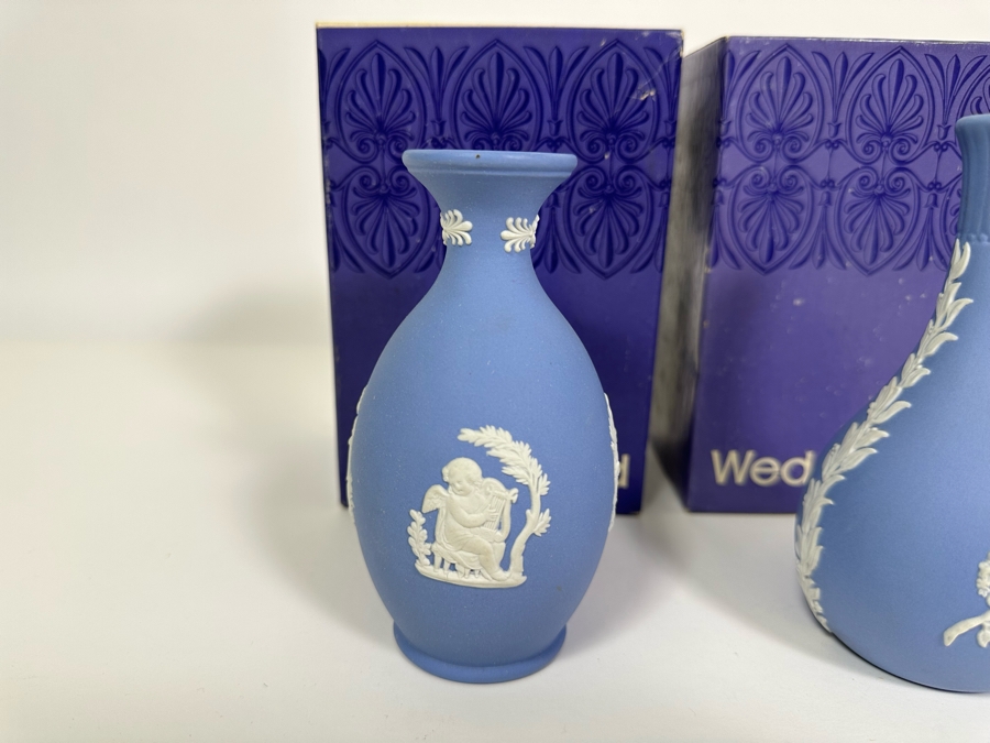Lot of Vintage Wedgwood Jasperware Pale Blue Posy Pot Garden, Two Bud Vases and Arcadian Vase with Boxes 4.75 - 5.25H [Photo 4]