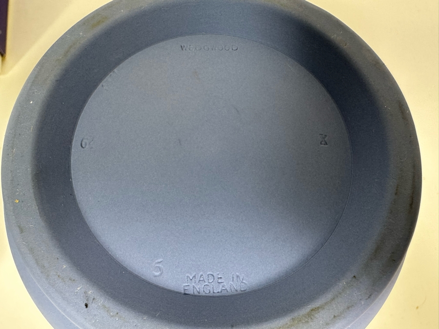 Lot of Vintage Wedgwood Jasperware Pale Blue Bowl, Spill Vase with Box and Cupid Vase 3.75H, 6.5H and 4.5H [Photo 18]