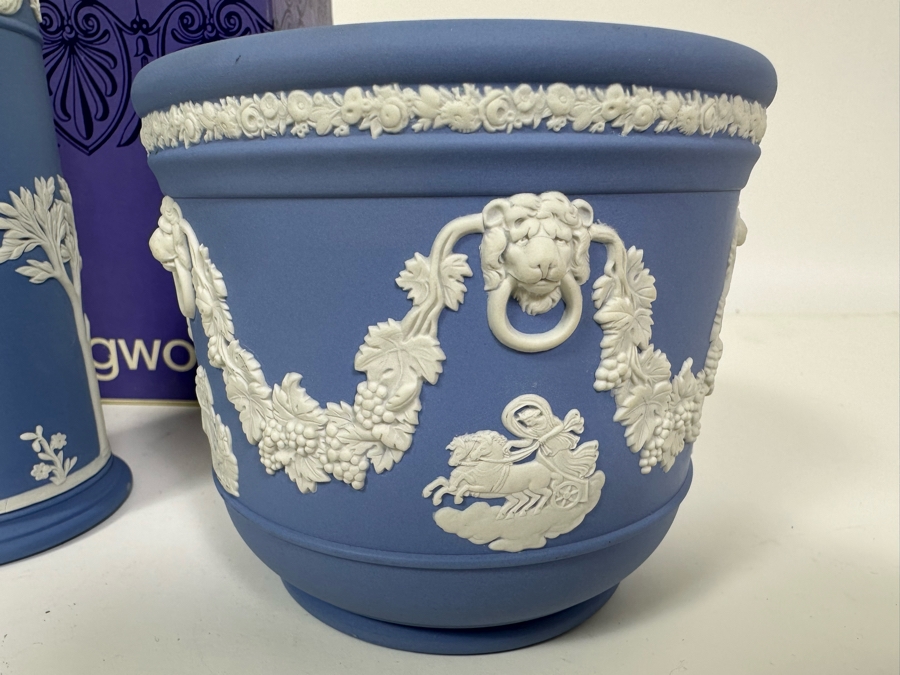 Lot of Vintage Wedgwood Jasperware Pale Blue Bowl, Spill Vase with Box and Cupid Vase 3.75H, 6.5H and 4.5H [Photo 12]