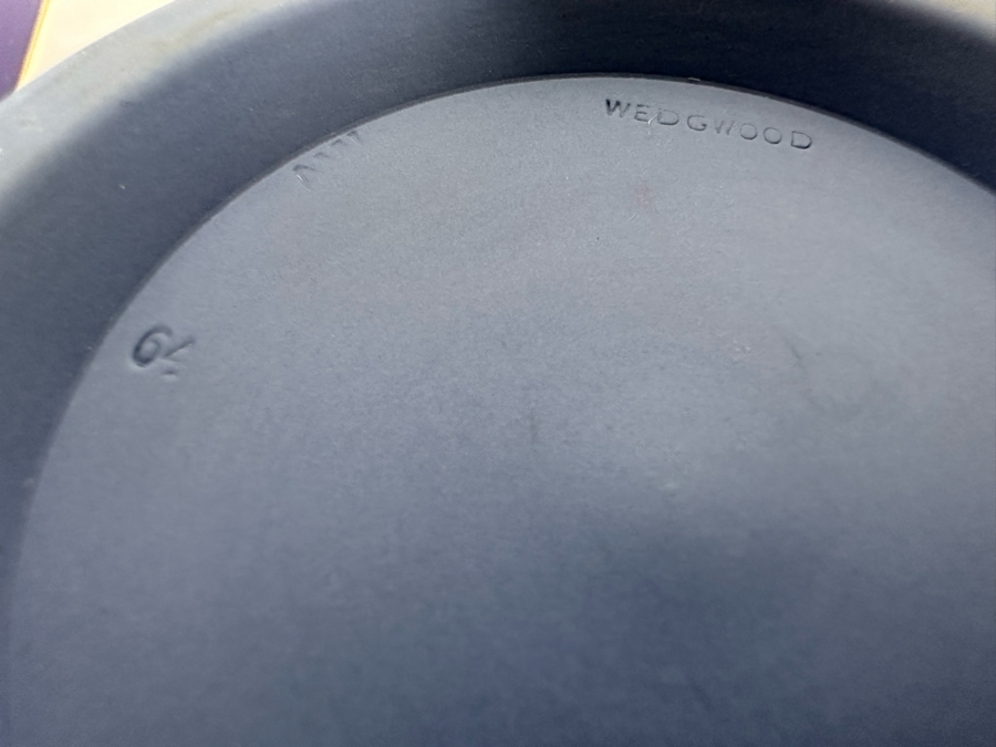 Lot of Vintage Wedgwood Jasperware Pale Blue Bowl, Spill Vase with Box and Cupid Vase 3.75H, 6.5H and 4.5H [Photo 20]