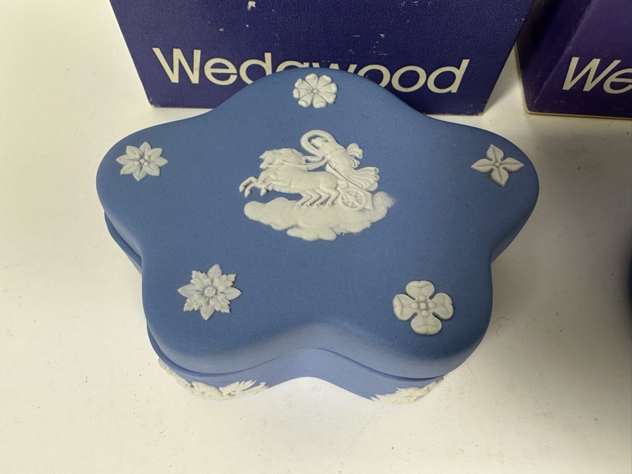 Lot of Vintage Wedgwood Jasperware Pale Blue Boxes including Oblong Candy Box, Mini Heart Box, Candy Box Bean, Candy Box Pentefoil From 2.75W to 4W [Photo 8]