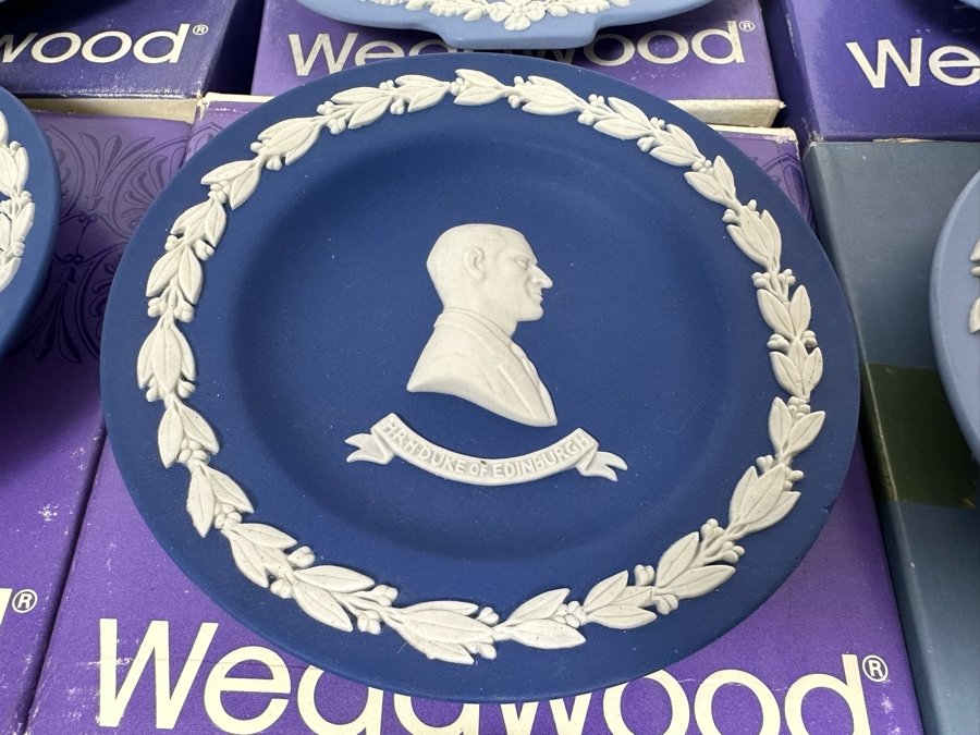 Lot of 15 Vintage Wedgwood Jasper and Jasperware Dishes. 4.5 - 5W [Photo 9]