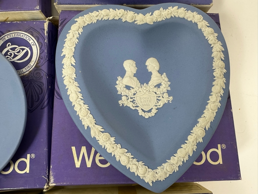 Lot of 15 Vintage Wedgwood Jasper and Jasperware Dishes. 4.5 - 5W [Photo 6]