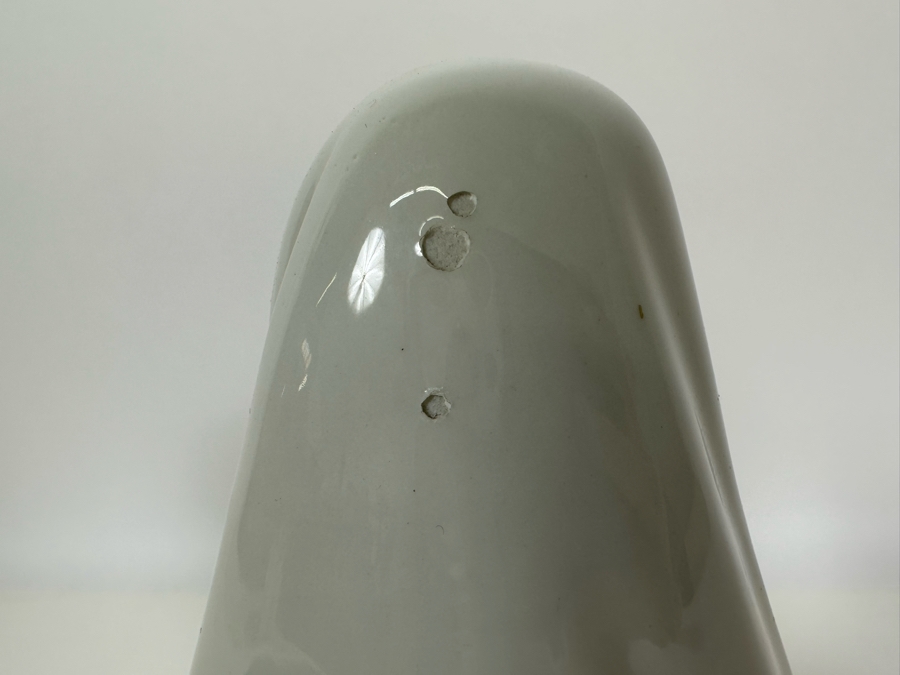 Lladro 'Girl Sitting with Roses' Porcelain Figurine 10H [Photo 9]