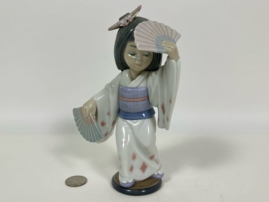 Lladro 'Oriental Dance' Porcelain Figurine 7.5H [Photo 2]