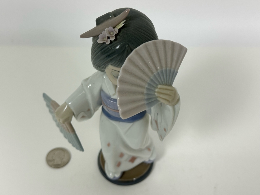 Lladro 'Oriental Dance' Porcelain Figurine 7.5H [Photo 5]