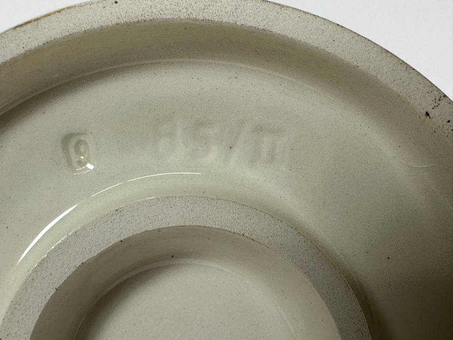 Vintage German Hummel 'Serenade' Figurine 7H [Photo 11]