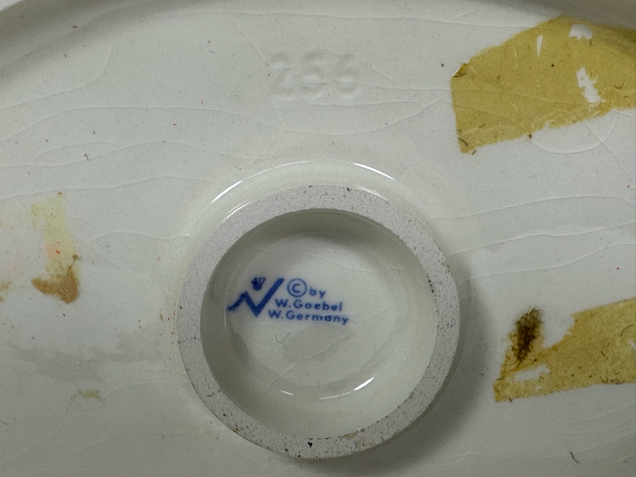 Vintage German Hummel 'Knitting Lesson' Figurine 7.5H		 [Photo 8]