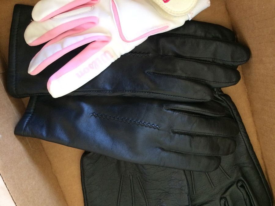 Glove Lot [Photo 3]