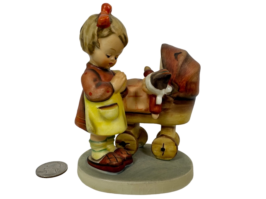 Vintage German Hummel 'Doll Mother' Figurine 4.5H		