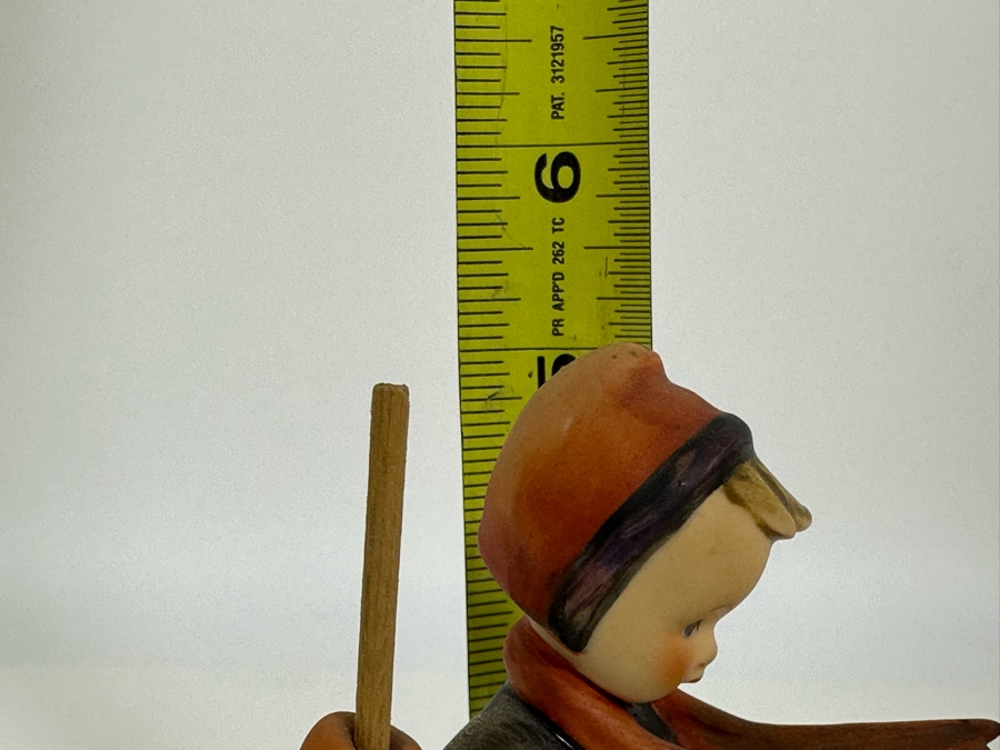 Vintage German Hummel 'Skier' Figurine 5H		 [Photo 11]
