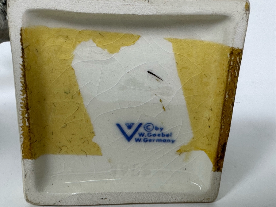 Lot of Vintage German Hummels including 'Joyful', 'Happy Days', 'Soloist' and 'Little Drummer' Figurines 4 - 4.7.5H		 [Photo 13]