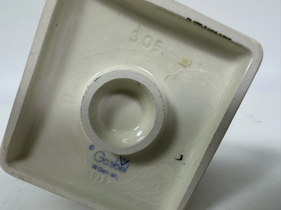 Vintage German Hummel 'The Builder' Figurine 5.5H		 [Photo 10]