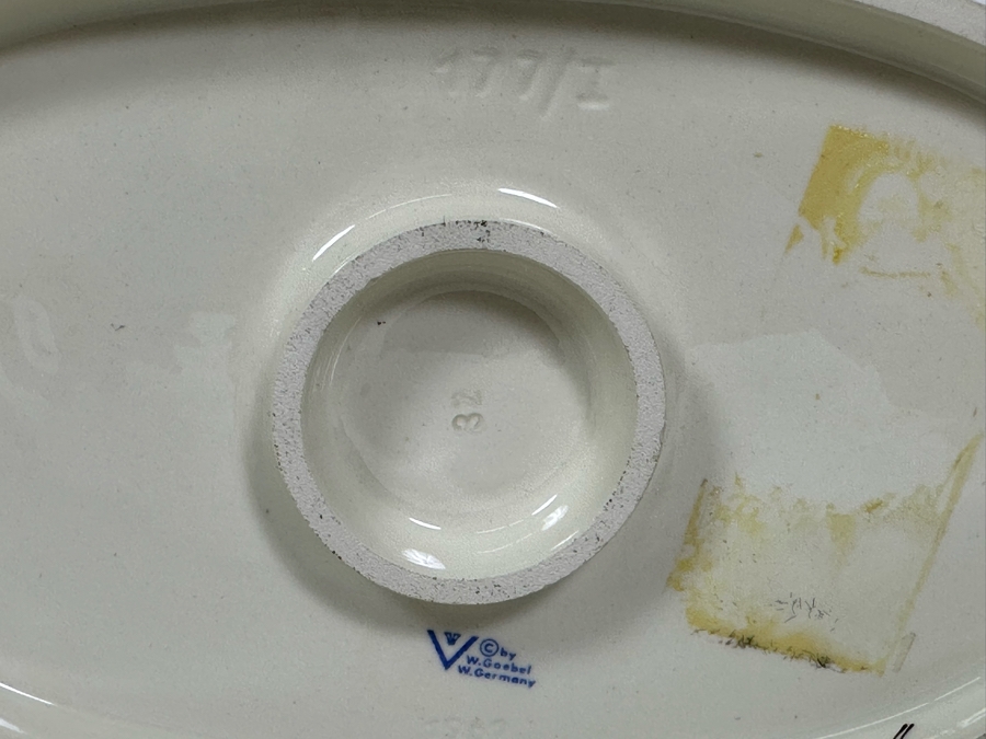 Vintage German Hummel 'School Girls' Figurine 7H		 [Photo 10]