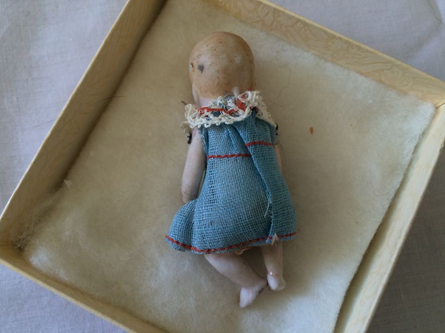 Doll Lot (German) [Photo 16]