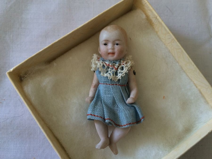 Doll Lot (German) [Photo 13]
