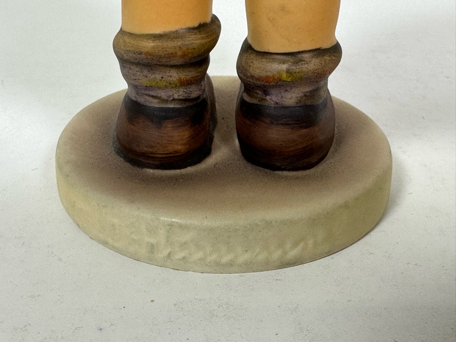 Vintage German Hummel 'I Love You Valentines Day' Special Edition No.1 Figurine 5.5H		 [Photo 6]