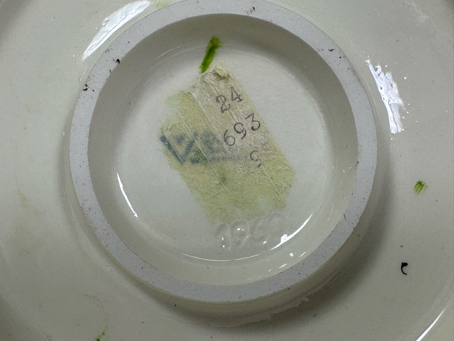 Vintage German Hummel 'Favorite Pet' Figurine 4.5H [Photo 8]