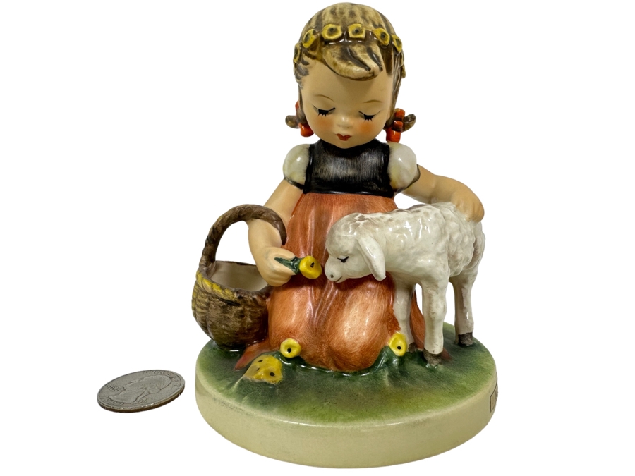 Vintage German Hummel 'Favorite Pet' Figurine 4.5H [Photo 1]
