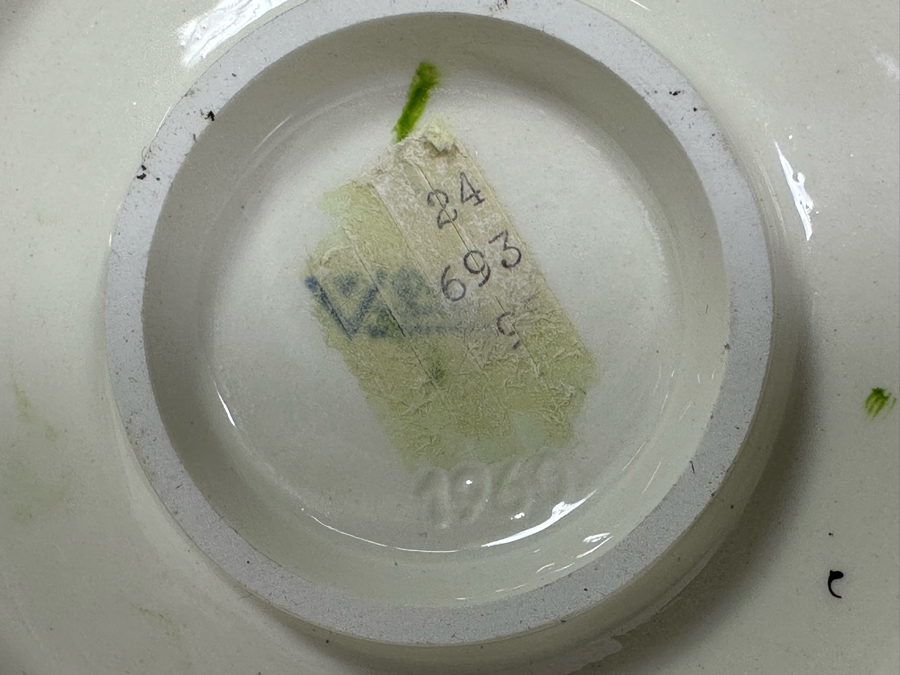 Vintage German Hummel 'Favorite Pet' Figurine 4.5H [Photo 9]