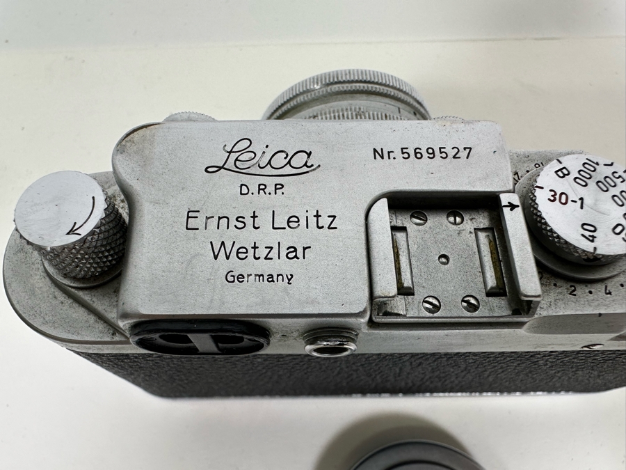 Vintage 1951 Leica IIIf Film Camera Ernst Leitz Wetzlar Germany SN 569527 With Leica 5cm f/2 Summitar Lens And Accessories [Photo 11]