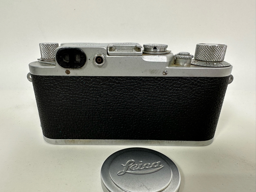 Vintage 1951 Leica IIIf Film Camera Ernst Leitz Wetzlar Germany SN 569527 With Leica 5cm f/2 Summitar Lens And Accessories [Photo 13]