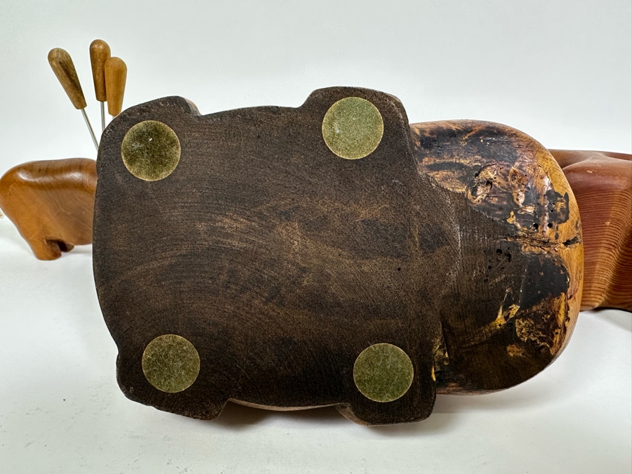 Carved Wooden Hippos [Photo 9]