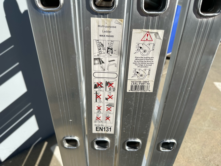 Folding Multi-Purpose Aluminum Extension Ladder EN 131 Standard [Photo 4]