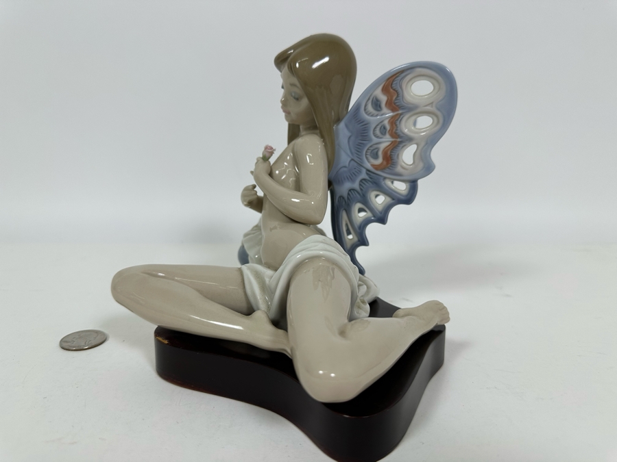 Lladro 'Butterfly Girl' Porcelain Figurine 8W x 6.5H [Photo 8]
