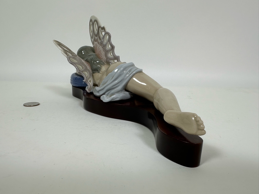 Lladro 'Butterfly Girl' Porcelain Figurine 13.5W x 6H [Photo 9]