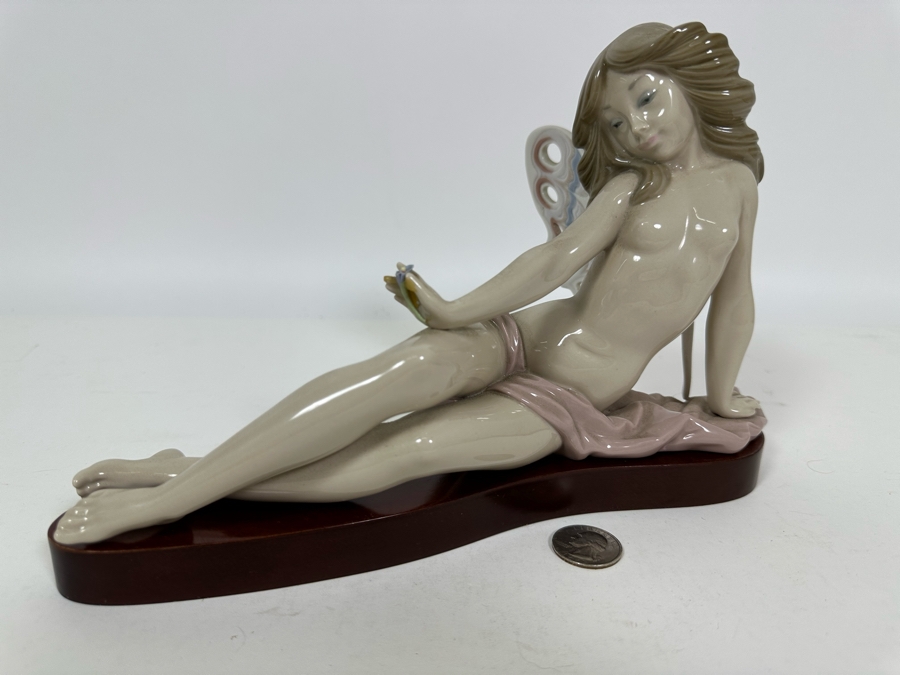 Lladro 'Butterfly Girl' Porcelain Figurine 11W x 7H [Photo 4]