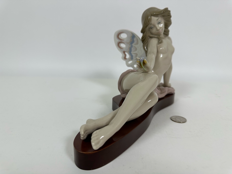 Lladro 'Butterfly Girl' Porcelain Figurine 11W x 7H [Photo 6]